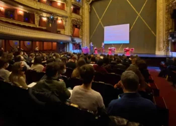 « Nous avons la responsabilité collective de nous rassembler afin de défendre de l’intérieur une vision d’une politique de la création et de la démocratie culturelle, d’un numérique sociétal, riche et non technocentré » Anne Le Gall et Clément Coustenoble